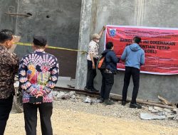 CKTRP Jakarta Barat Memasang Spanduk Warna Merah Berisi Bangunan di RW 10 Meruya Utara